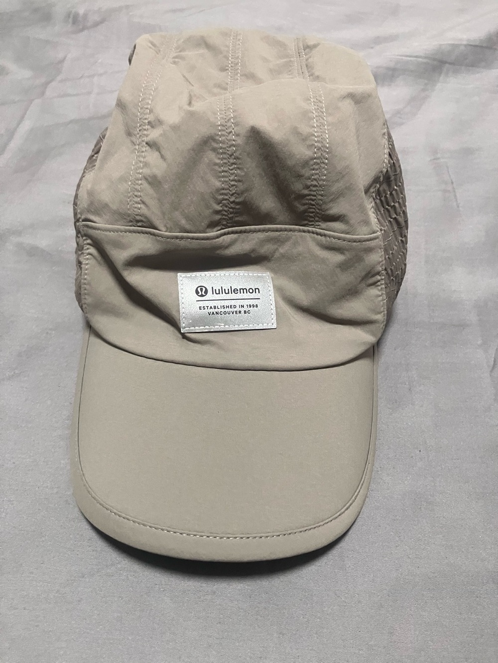 Lululemon Multi-Panel Running Hat - Sheer Oak, size S/M